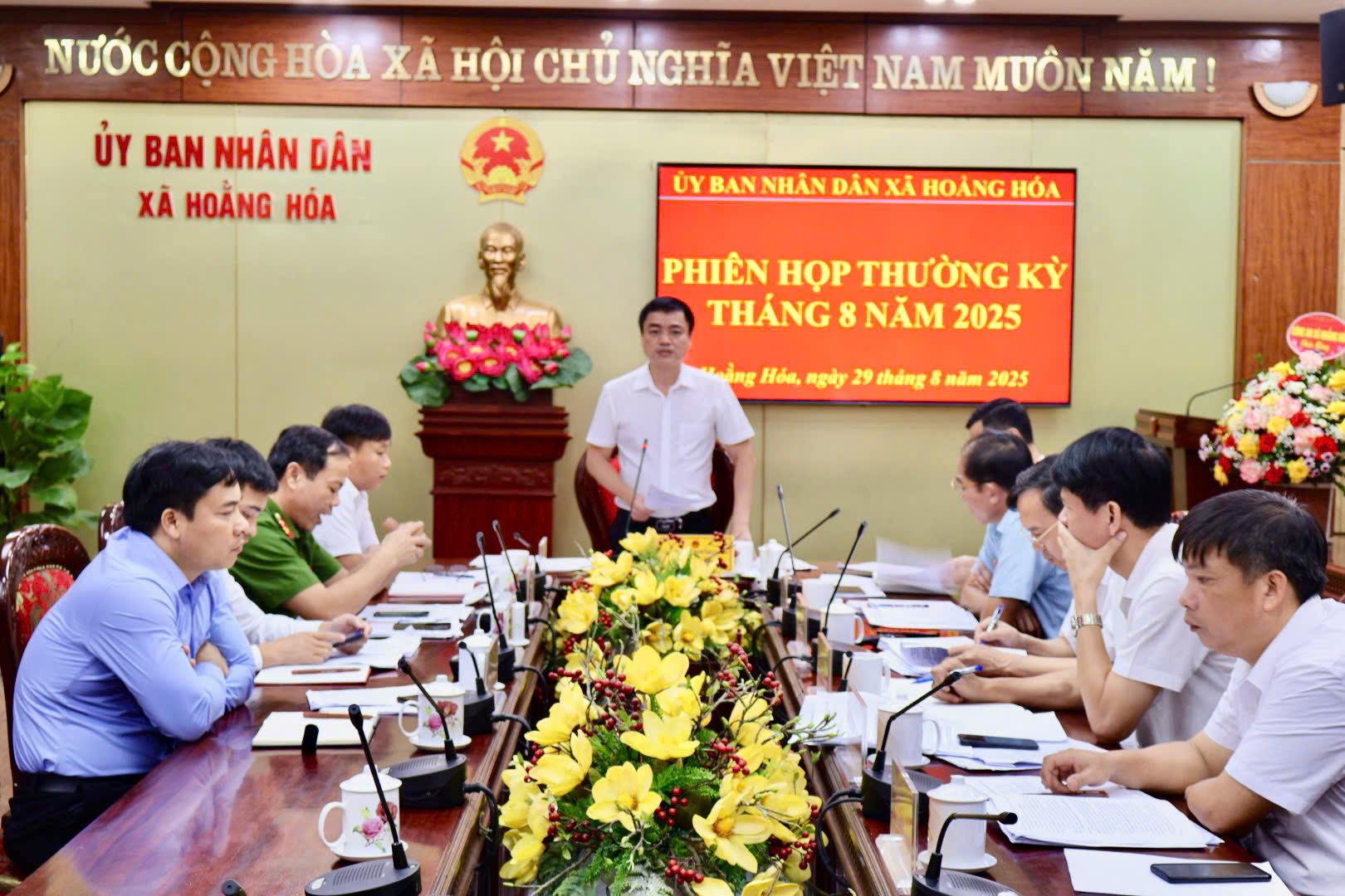 Anh-tin-bai